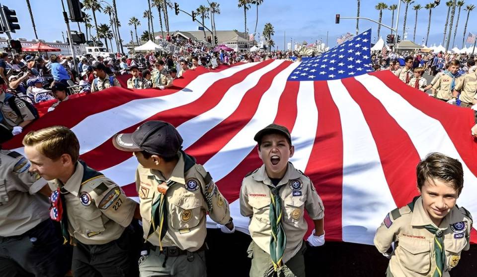 This California city, less than an hour from L.A., is hosting the largest Fourth of July parade on the West Coast — 500,000+ attendees are expected 