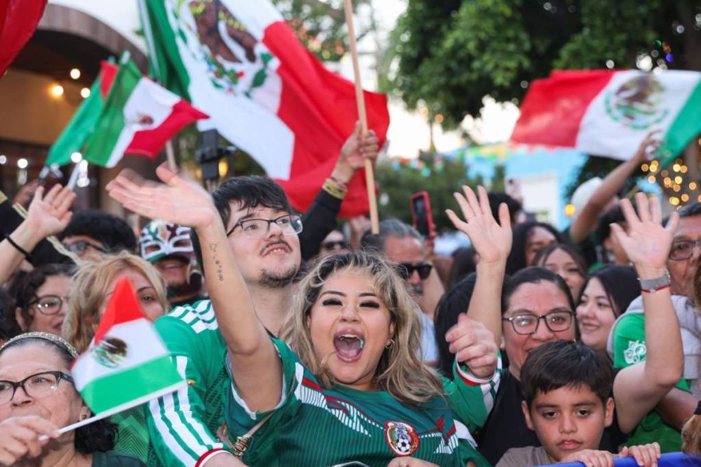 Die Plaza México veranstaltet diesen Sonntag ein riesiges, kostenloses WM-Festival mit einer riesigen Leinwand im Freien und Live-Musik für über 5.000 Fans