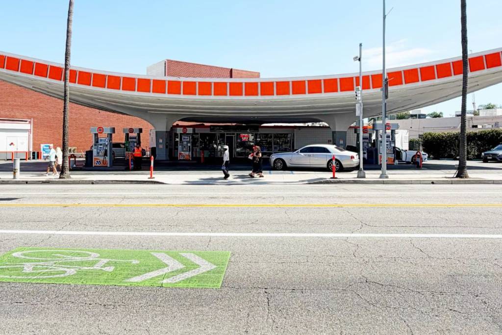 Luxus-Tankstelle
