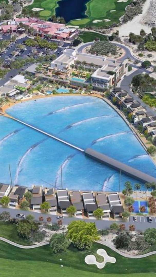 À 2 heures de Los Angeles : un nouveau parc de surf dans le désert ouvre dès ce mois de juillet, avec un immense bassin qui génère 1 000 vagues par heure — voici combien ça coûte