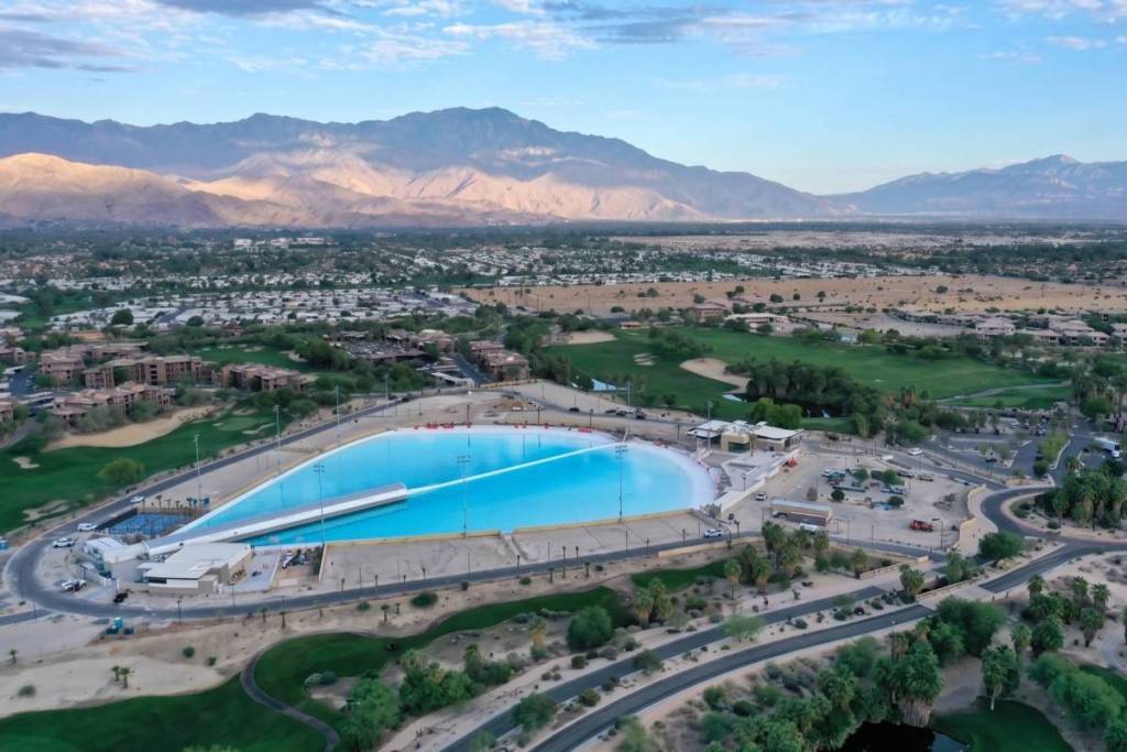 DSRT Surf wave pool with mountains in Palm Desert in the background
