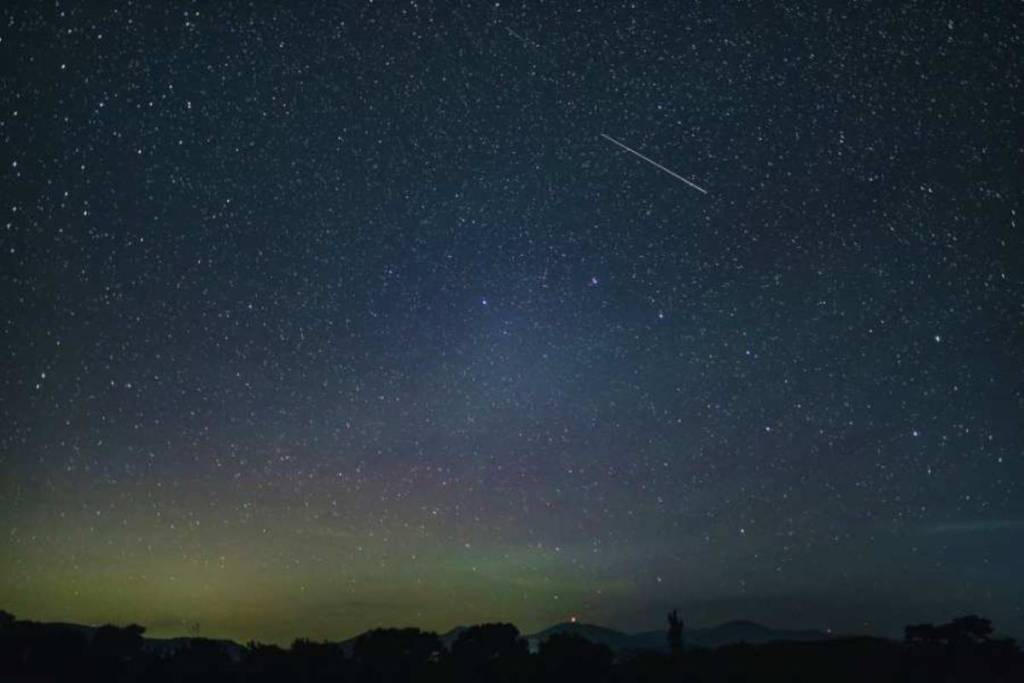 Der Meteoritenschauer der südlichen Delta-Aquariden erreicht diese Woche seinen Höhepunkt – und so kannst du ihn in Los Angeles beobachten