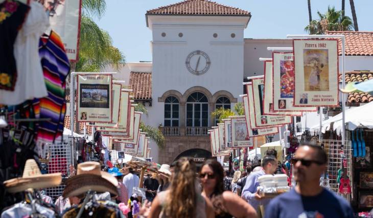 Dieses 103 Jahre alte Sommerfest erobert diese Woche fünf Tage lang die „amerikanische Riviera“ – mit Paraden, kostenlosen Aufführungen und einem Markt, dessen Tradition bis ins Jahr 1949 zurückreicht