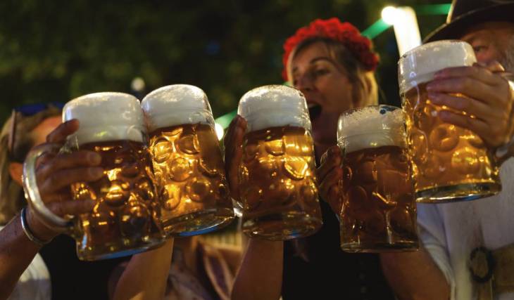 This mountain town near L.A. is home to one of the best Oktoberfests in the nation — with 10 weekends of German beer, live music, and giant pretzels