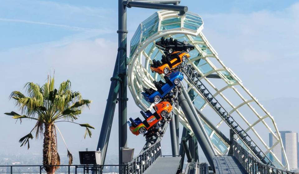 Universal Studios gibt den 16. September als Eröffnungstermin für „Fast &amp; Furious: Hollywood Drift“ bekannt, die erste Hochgeschwindigkeits-Achterbahn im Freien des Parks