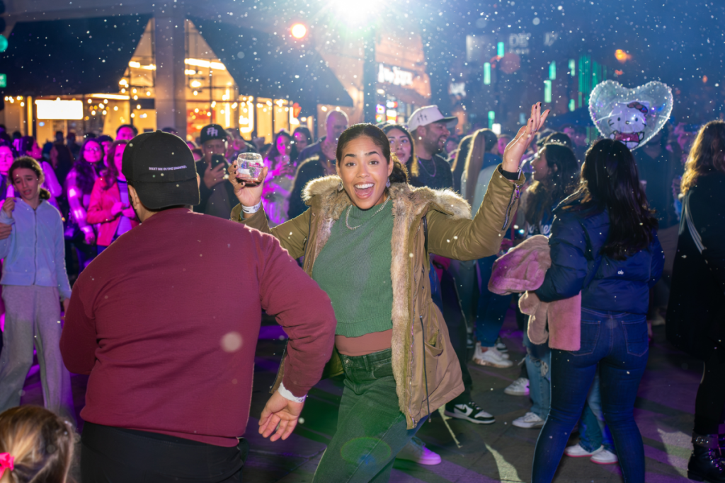 Kunstschnee beim Burbank Winter Wine Walk