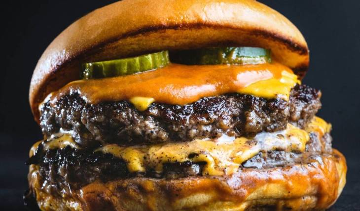 Where to get free cheeseburgers and BOGO deals in Los Angeles today for National