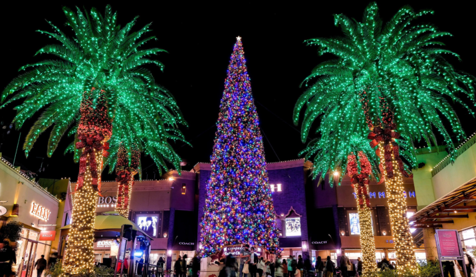 Standing 115 feet high, the world’s tallest fresh-cut Christmas tree returns to this L.A. mall, featuring 28,000 lights and ornaments at a free celebration 