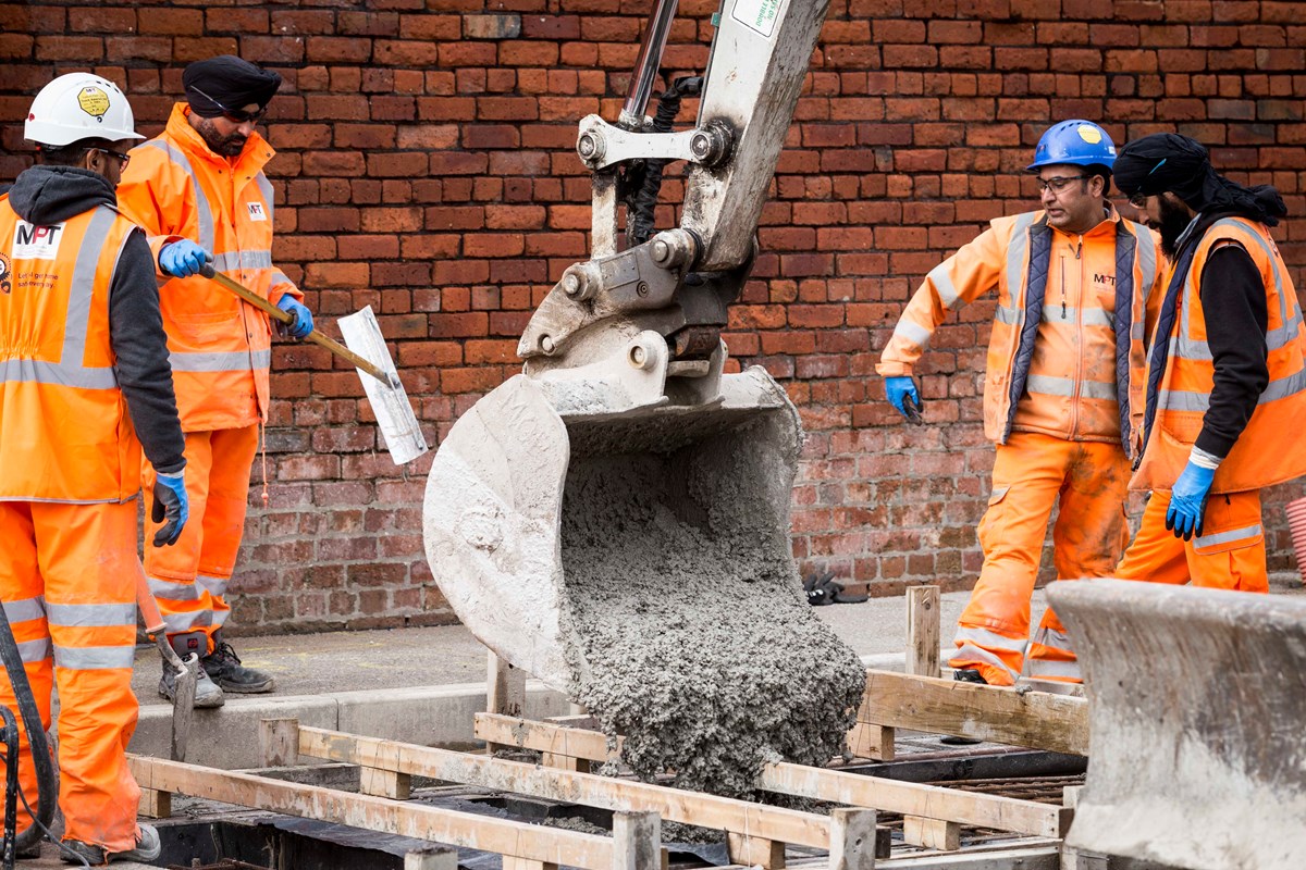 Shoppers Will Be Able To Get A Tram To The Trafford Centre Very Soon