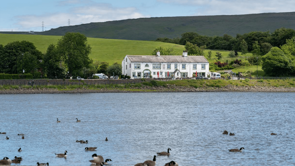 hollingworth lake littleborough rochdale looking across water to wine press