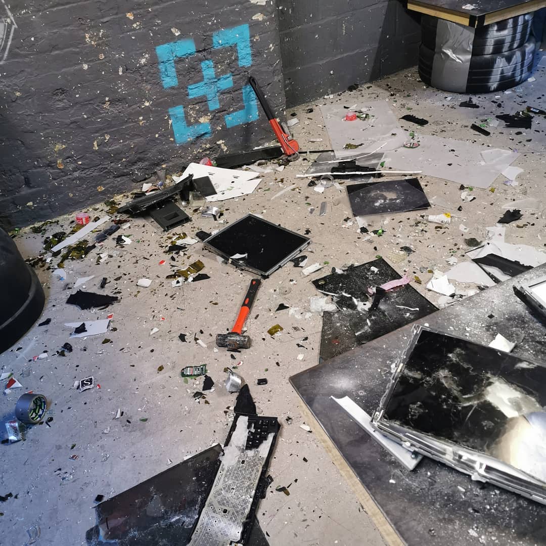 A Smash Room For Stressed Out Mancs Exists In Manchester And It Sounds Amazing Secret Manchester