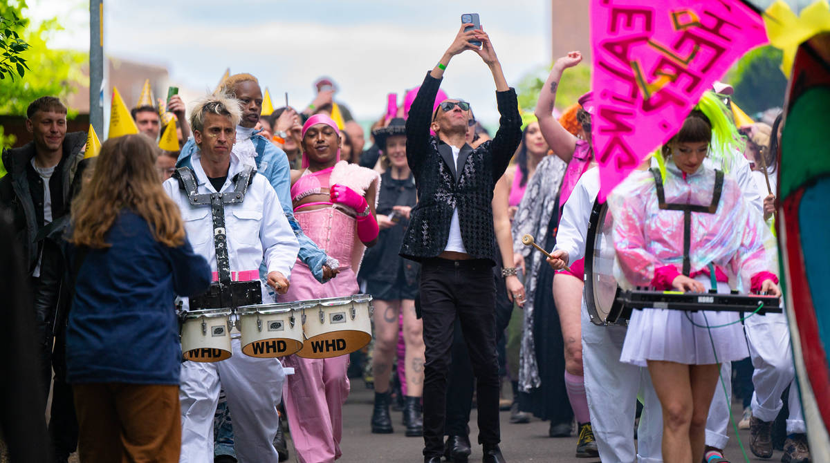 sounds round town irlam parade
