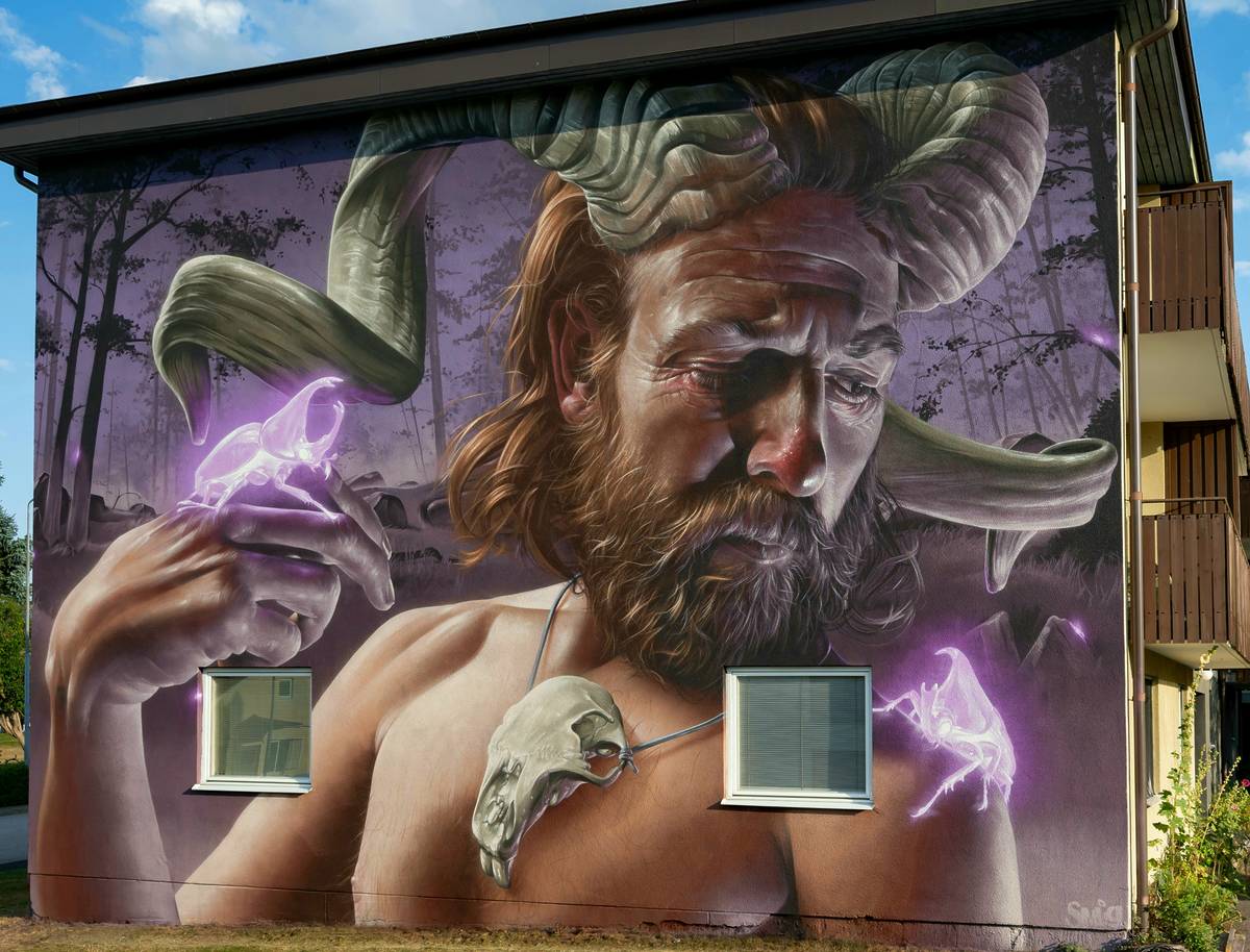 mural by smug life