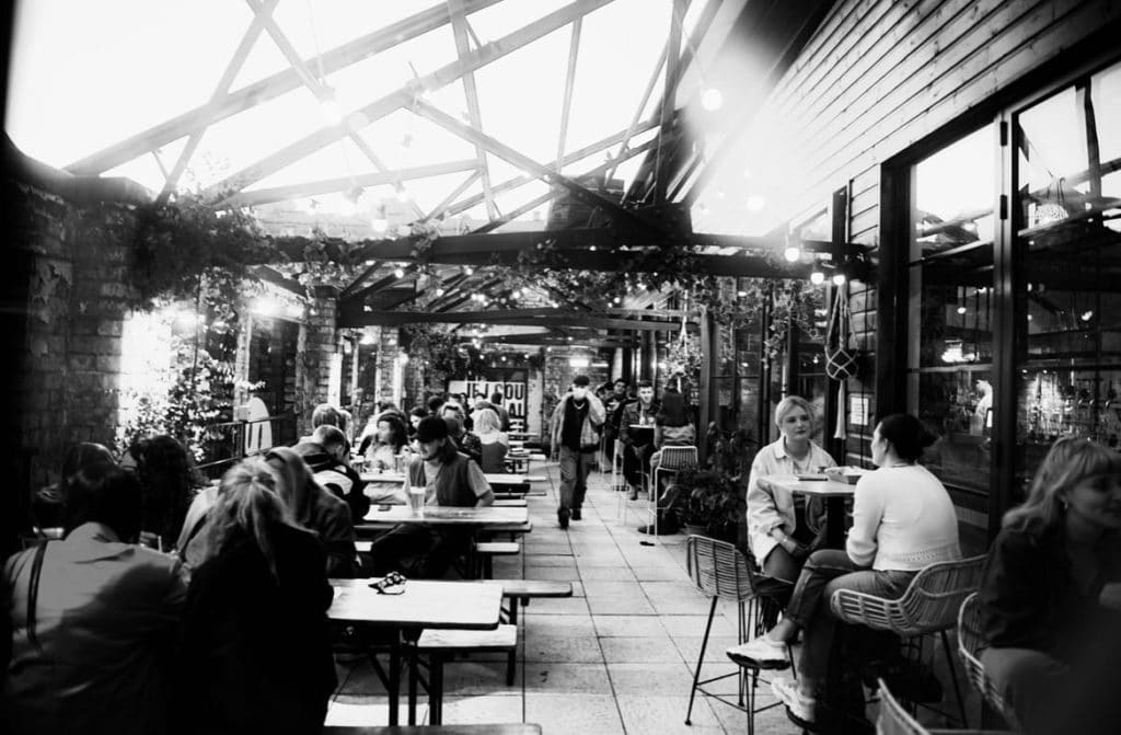 yes-bar-date-night-spots-manchester