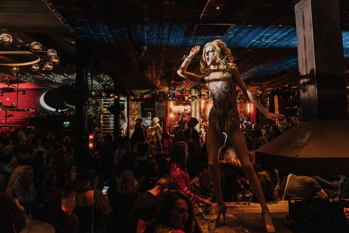 alberts schloss noon years eve