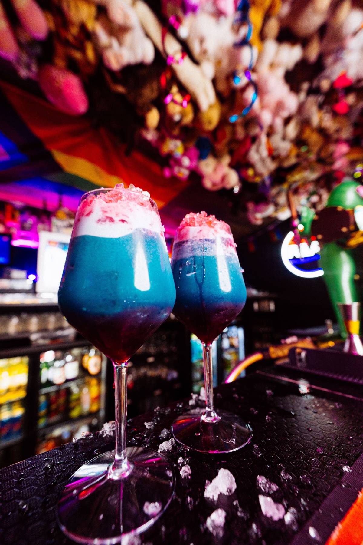 cocktails at rewind nq