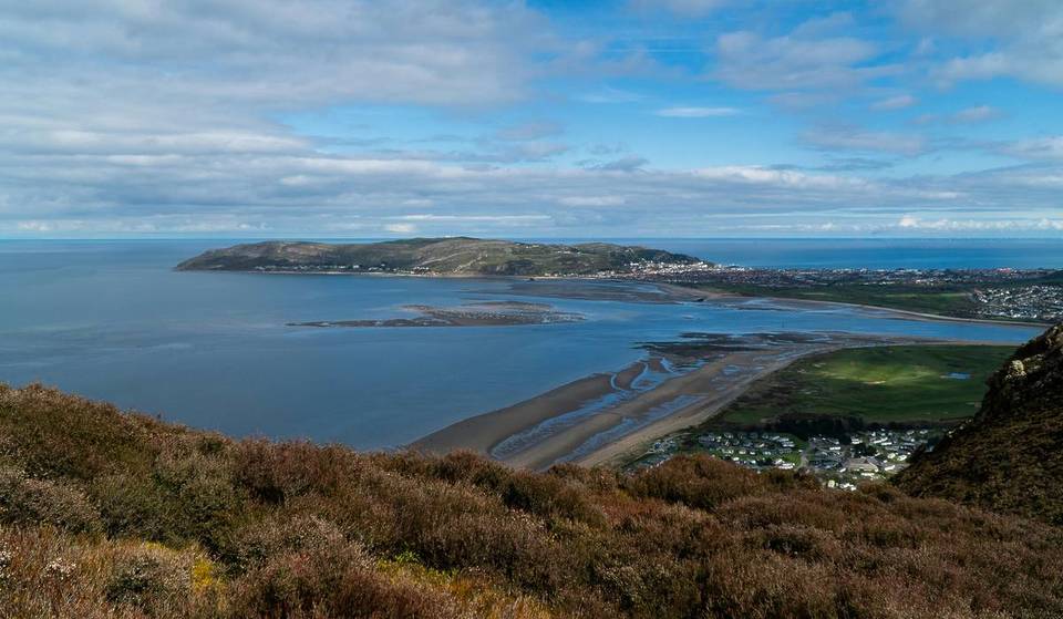 This Victorian Seaside Town Just Two Hours From Manchester Has Been Named One Of The UK’s Best – Boasting A Secret Beach & Cable Cars Up To 679ft Summit