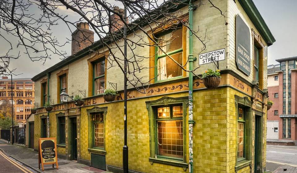 You Can Explore Our Oldest Pubs With This Official Historic Pub Crawl Of Manchester &#8211; Including One Of The Smallest In Europe &#038; A Former Brothel