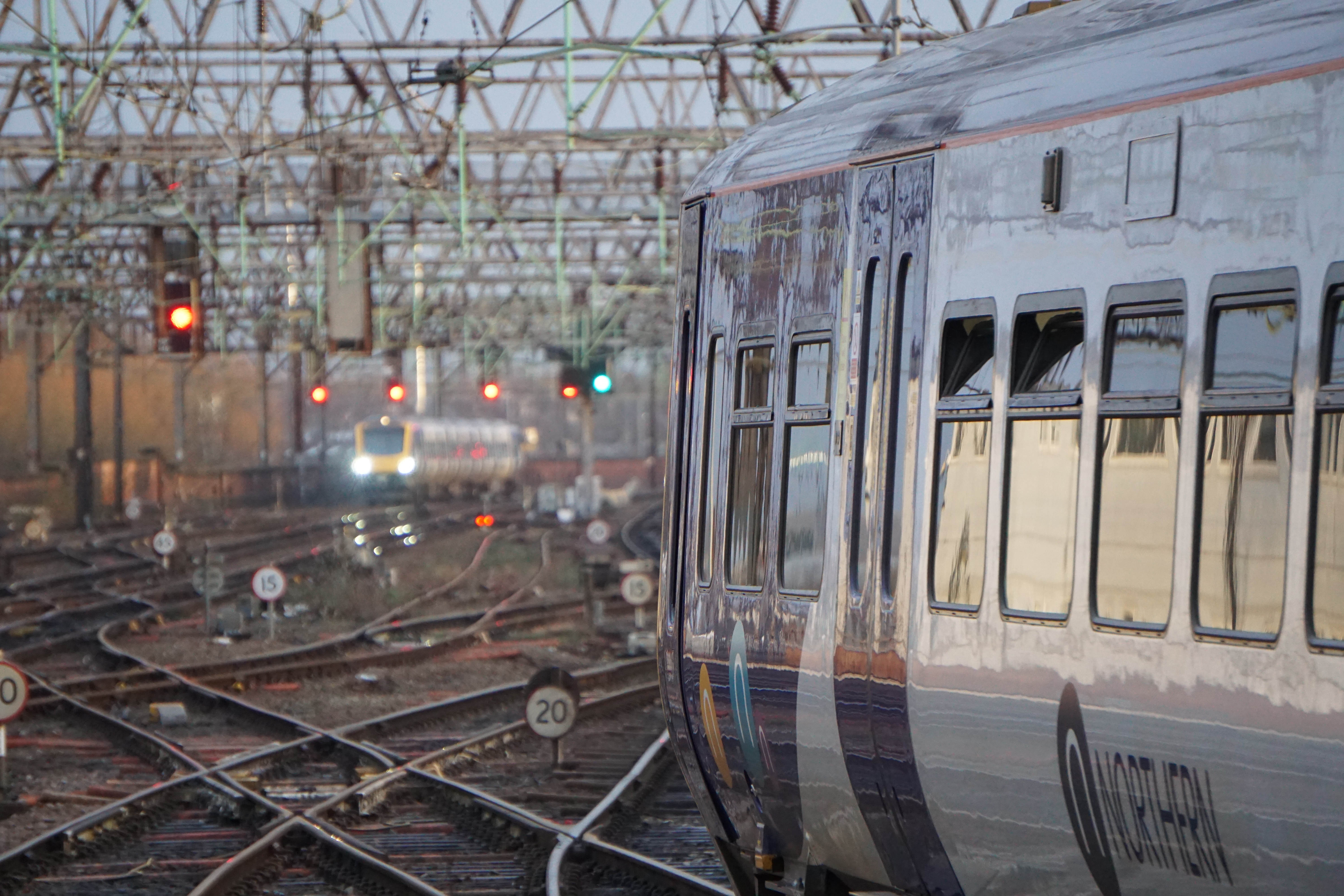 northern-rail-train-tracks-manchester-integrated-rail-network