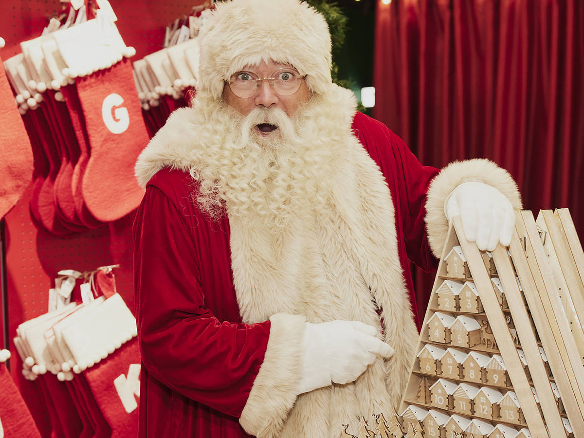 the-best-places-to-meet-father-christmas-in-manchester