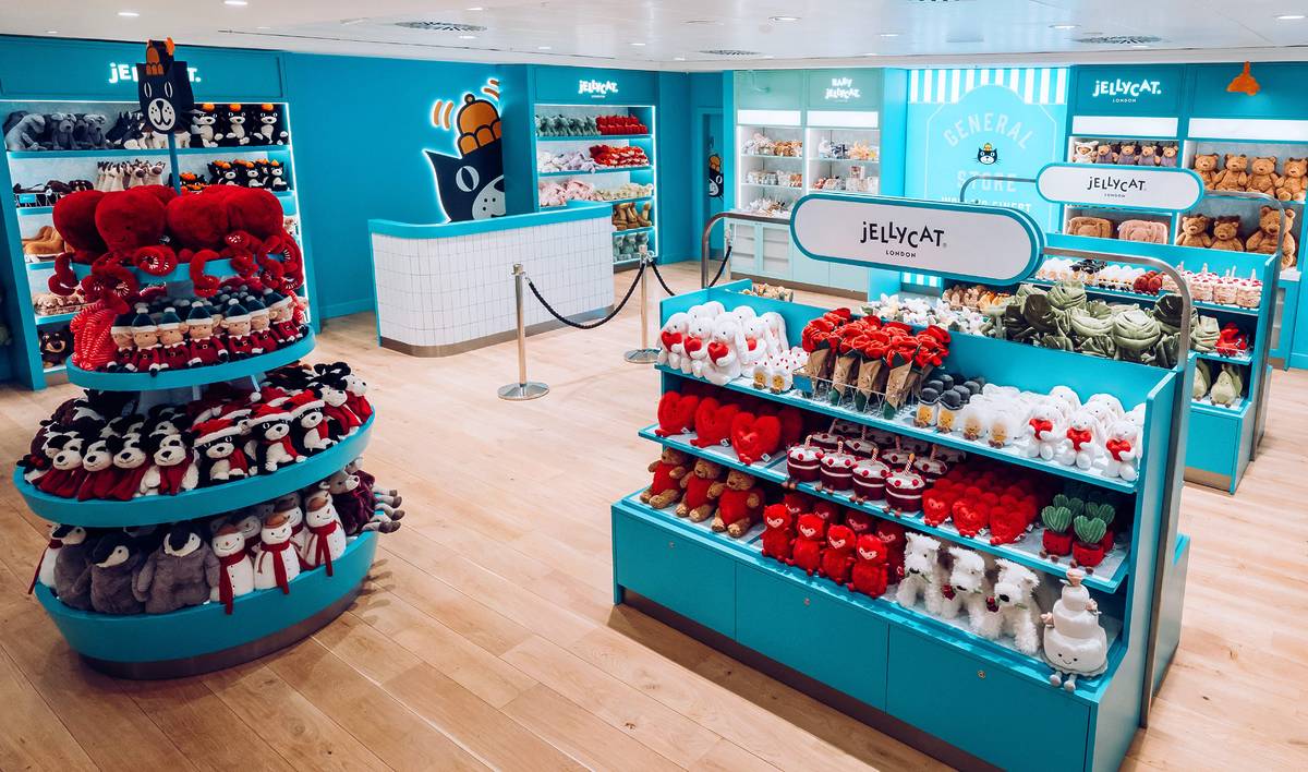 jellycat-store-opens-its-doors-at-selfridges-manchester-trafford