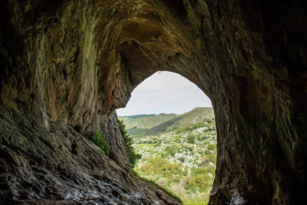 thors cave peak district looking out