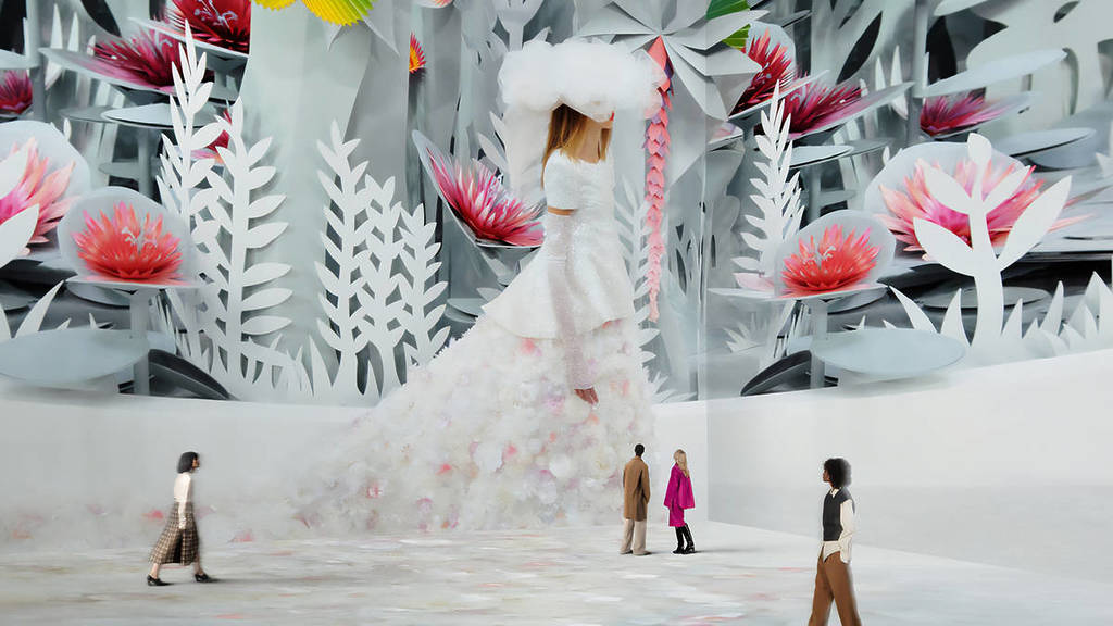 chanel fashion show in immersive experience vogue coming to manchester