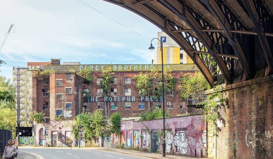 Hotspur Press Fire: Everything You Need To Know About Travel Disruptions And Road Closures In Manchester