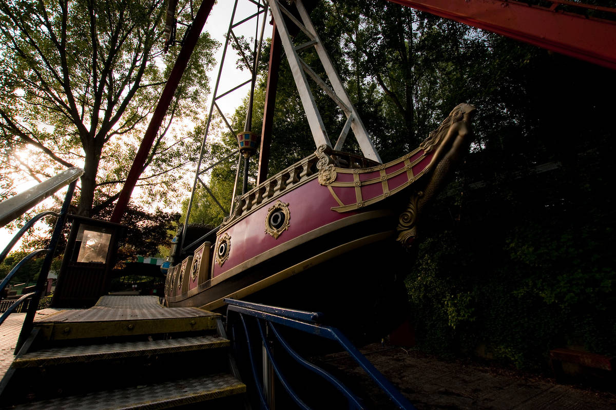 camelot theme park