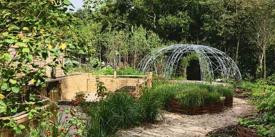 hollingworth lake sensory garden