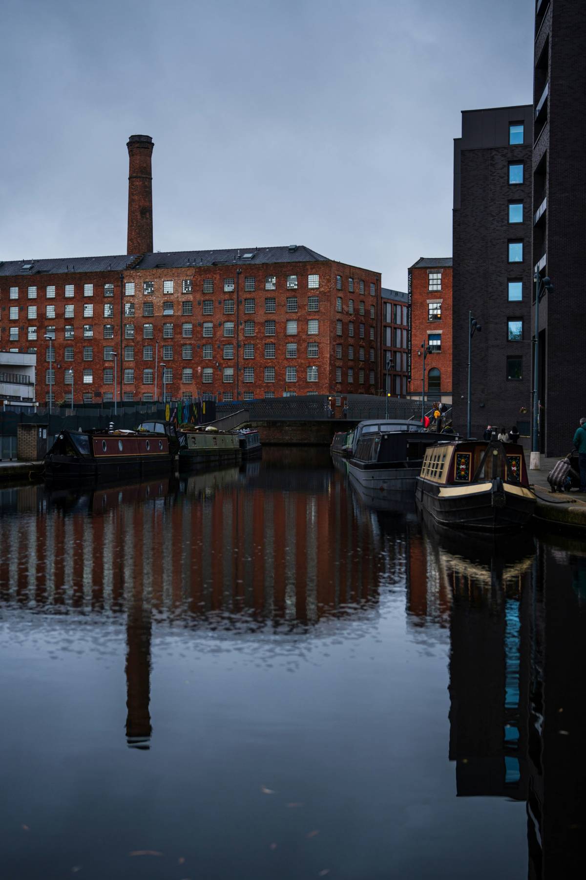 new islington marina manchester mills canal cast no shadow bridge