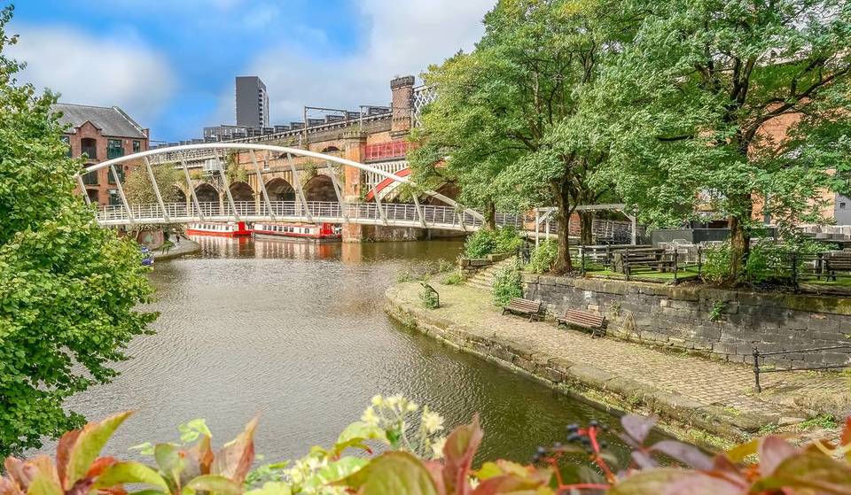 A Guide To Manchester&#8217;s Most Historical Canals, From The Deepest Lock In Britain To The Waterway That Starred In Corrie &#8211; History, Routes &#038; How To Enjoy Them