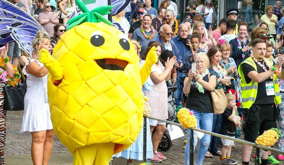 The UK’s Only Pina Colada Festival Is Coming To This Quaint Market Town Just 50 Minutes From Manchester – Featuring An Urban Beach, Tropical Cocktails & Samba Parade