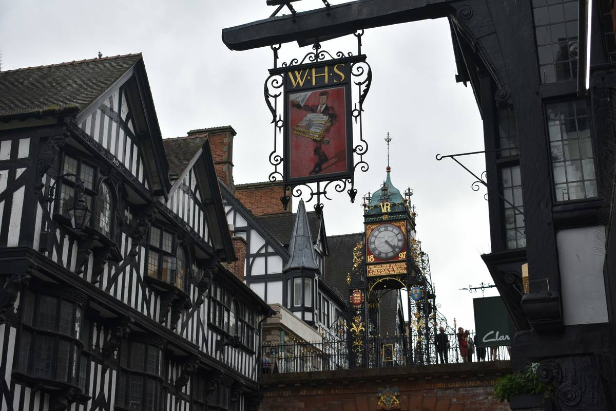 chester prettiest city signs and facades