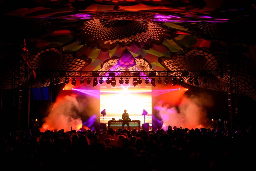 Fatboy Slim Has Announced A Huge &#8216;Acid Ballroom&#8217; UK Tour For Next Year – Here&#8217;s How To Get Tickets To The Massive Manchester Shows