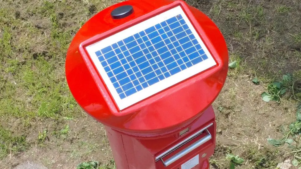 solar panel on top of postbox