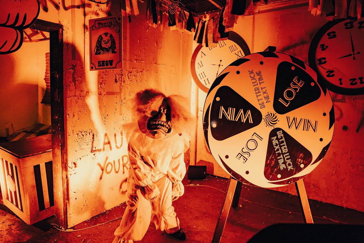 scare city room with spin wheel