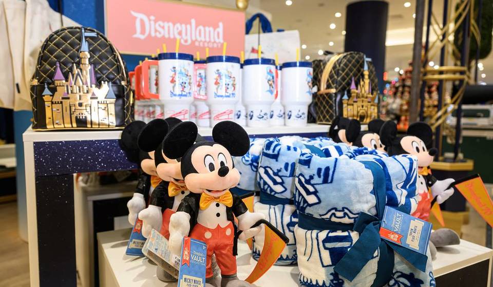 The Disney Store Has Opened In Two Manchester Locations, With Exclusive Plush Toys, Pins & Clothing – Perfect For Starting Christmas Shopping