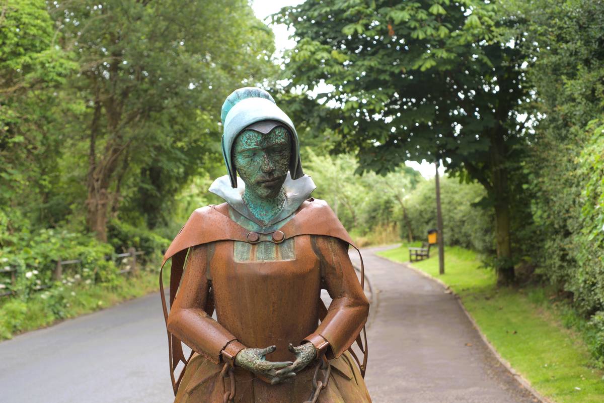 alice nutter pendle witch statue