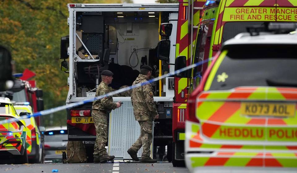 All The Road Closures And Bus Diversions Currently In Place Due To The Manchester Synagogue Attack