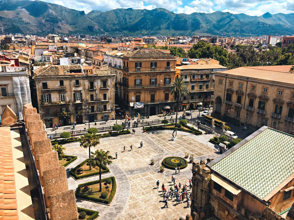 palermo sicily town square