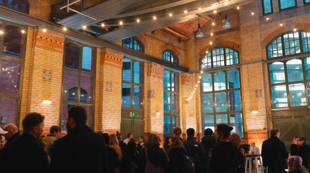 People's History Museum winter makers market