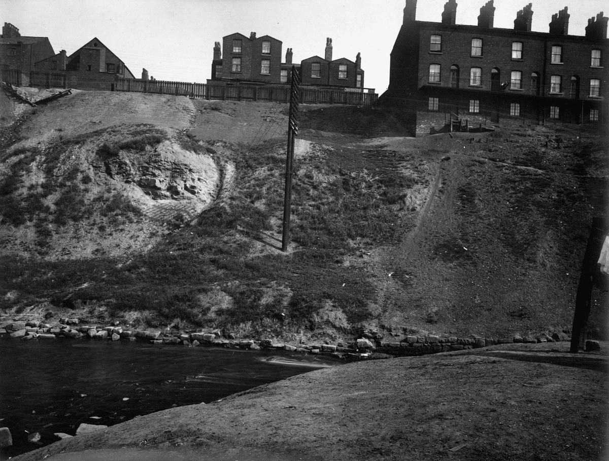 collyhurst up on bank