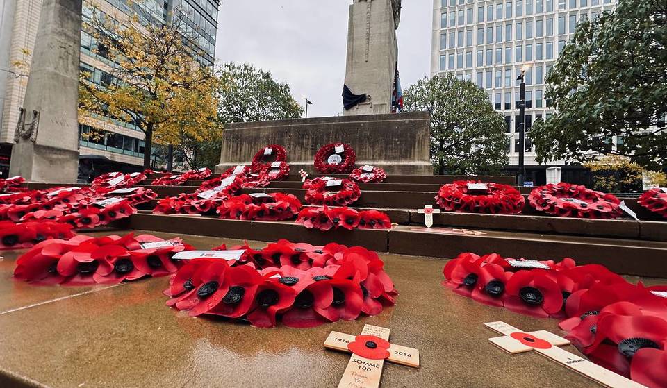 A Remembrance Sunday Ceremony And Parade Will Take Place In Manchester Next Week – Date, Route, Start Time, Road Closures &#038; Free Travel