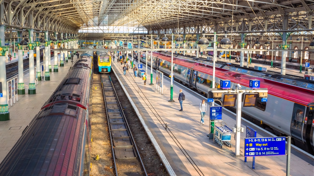 view of platforms at manchester piccadilly railway station