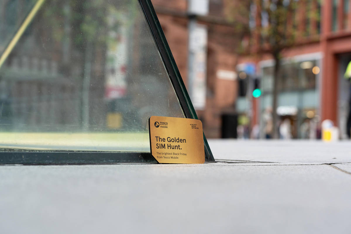 a tesco mobile golden sim card hidden in spinningfields plaza manchester