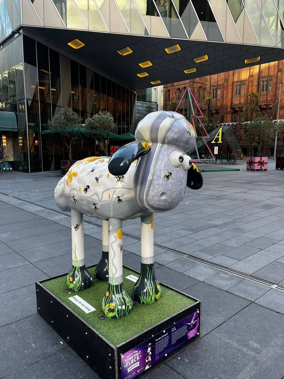 shaun the sheep sculpture outside australasia in spinningfields, manchester