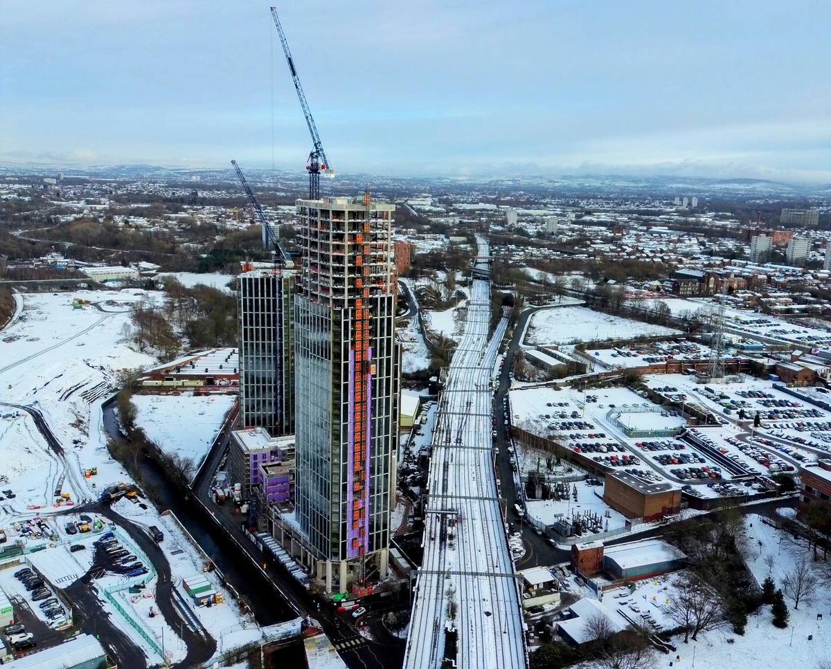 snow train tracks manchester