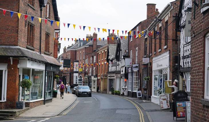 14 Of Our Favourite Pretty Villages & Towns To Visit Near Manchester For A Lovely Day Trip – With Castles, Cobbles & Canals