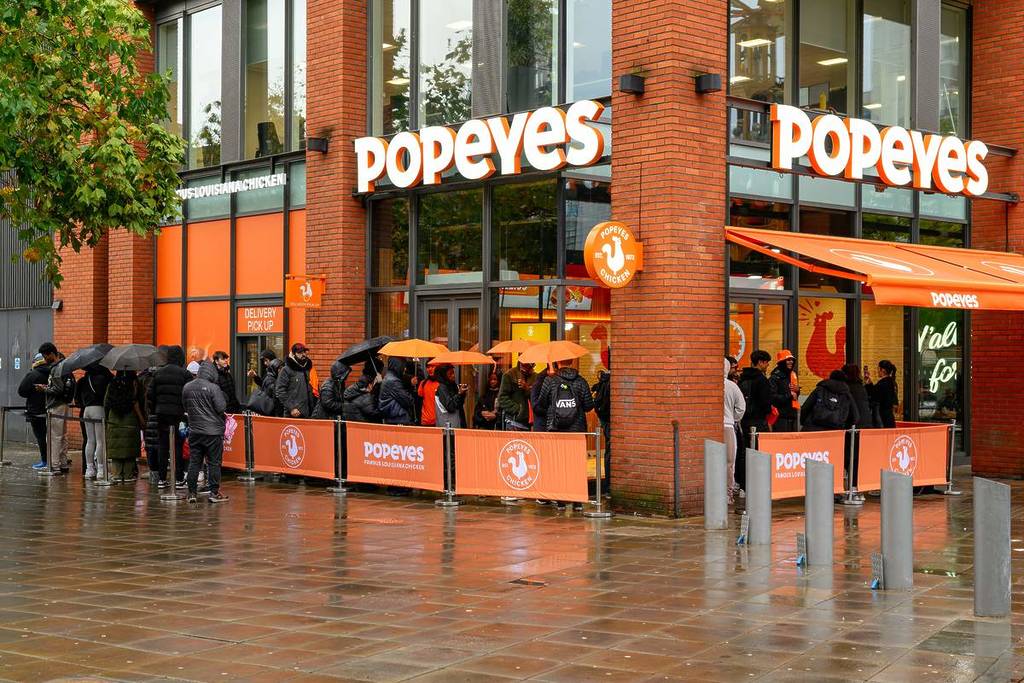 popeyes manchester exterior opening in bolton middlebrook